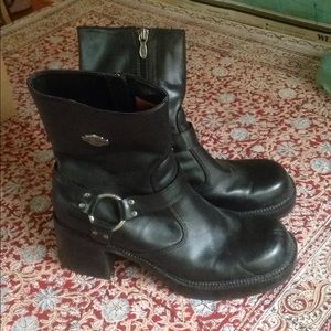 Women's Boots